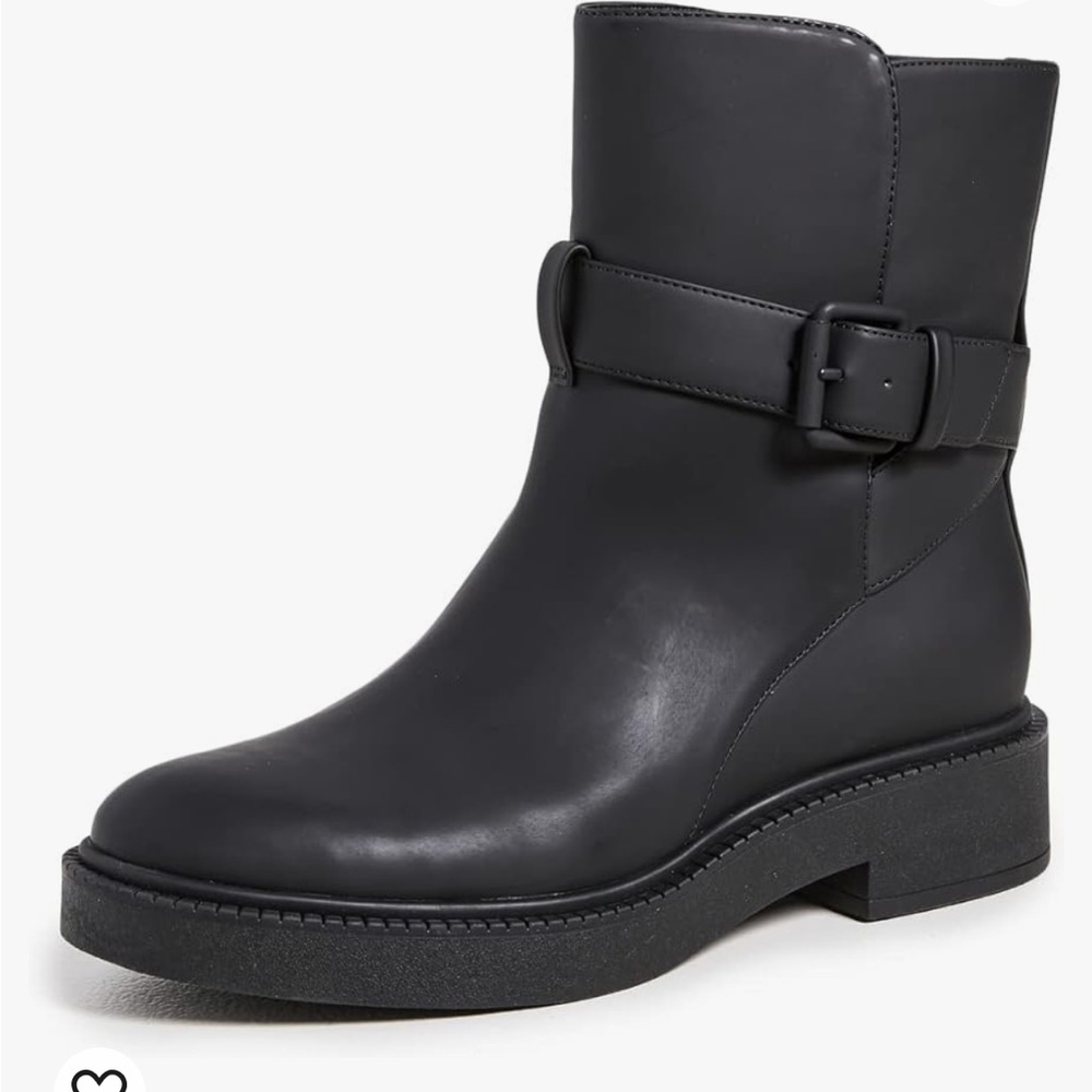 Vince Kaelyn water resistant Moto Boot. Size 9M.